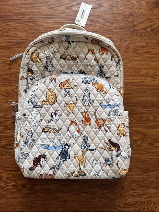 Vera Bradley Handbags - NWT! Vera Bradley Quilted Backpack “A Cat’s Life”